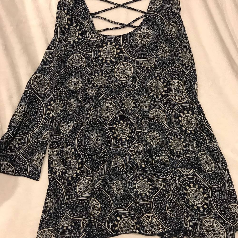 Beautiful Dress! Lovely Detail!